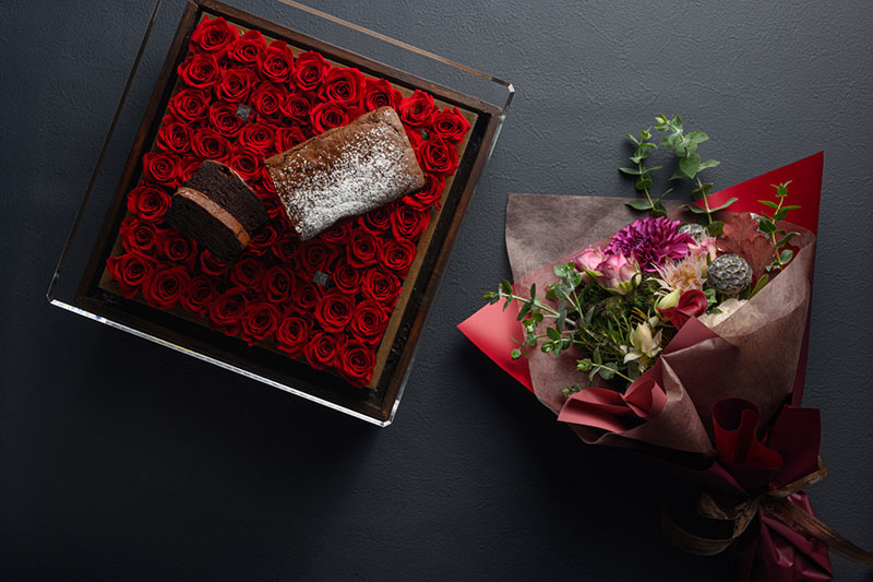 パウンドショコラ & 花束